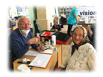 Vision for the World sucht für unser Augencamp in Rumänien Mitte Juli noch Aktive – vor allem einen Augenarzt/Augenärztin