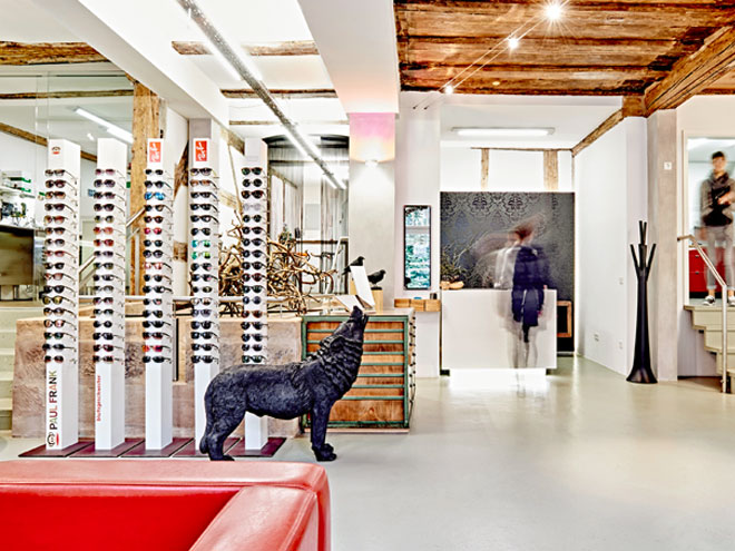 Gebrauchte Brillen für Nepal – Vision for the World und Schauhaus Augenoptik, Fürth